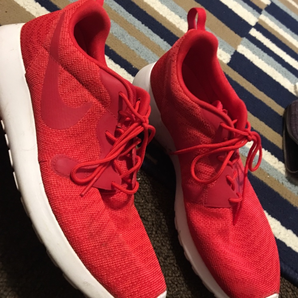 Men’s Nike Roshe (red)